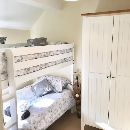 Captain Cook Riverside Walk *